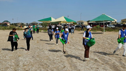 Hövsan qəsəbəsinin Xəzər dənizi sahilində ümumrespublika təmizlik aksiyası keçirilib