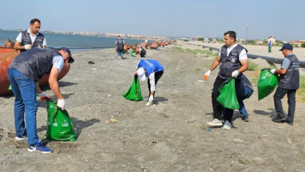 Hövsan qəsəbəsinin Xəzər dənizi sahilində ümumrespublika təmizlik aksiyası keçirilib