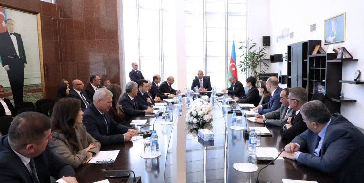 Oktyabrın 5-də Suraxanı Rayon İcra Hakimiyyətinin başçısı Adil Əliyev Rayon İcra Hakimiyyətində növbəti vətəndaş qəbulu keçirib.