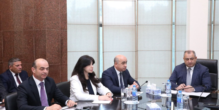 Aprelin 20-də Suraxanı Rayon İcra Hakimiyyətinin başçısı Adil Əliyev Rayon İcra Hakimiyyətində növbəti vətəndaş qəbulu keçirib