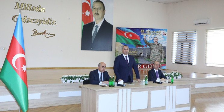 Suraxanı Rayon İcra Hakimiyyətinin başçısı Adil Əliyevin sakinlərlə növbəti səyyar görüşü Əmircan qəsəbəsində baş tutub