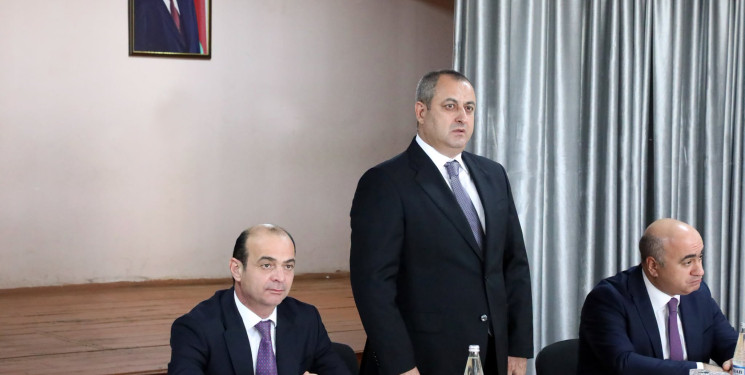 Suraxanı Rayon İcra Hakimiyyətinin başçısı Adil Əliyevin vətəndaşlarla növbəti səyyar görüşü oktyabrın 21-də Zığ qəsəbəsi, Dədə Qorqud yaşayış sahəsində 315, Hövsan qəsəbəsində isə 118 saylı tam orta ümumtəhsil məktəblərində keçirilib